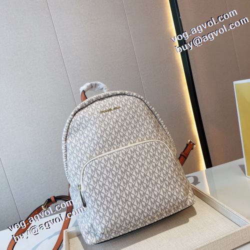 3色可選 2021秋冬 人気 ランキング A4 iPad 収納できる バックパック マイケルコース Michael Kors 今買い◎得 収納力のよい