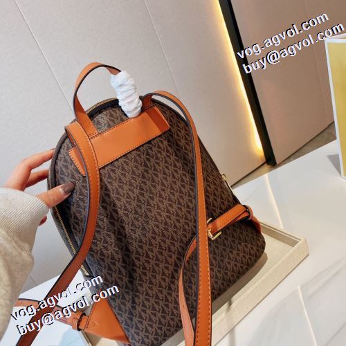 3色可選 2021秋冬 人気 ランキング A4 iPad 収納できる バックパック マイケルコース Michael Kors 今買い◎得 収納力のよい