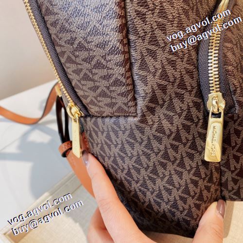3色可選 2021秋冬 人気 ランキング A4 iPad 収納できる バックパック マイケルコース Michael Kors 今買い◎得 収納力のよい