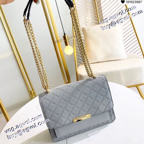 ショルダーバッグ バランスのいい大きさバランスのいい大きさ 4色可選 2021秋冬 マイケルコース Michael Kors 上品な輝きを放つ形