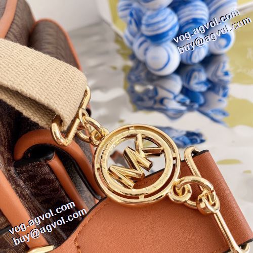 3色可選 耐久性のある ショルダー 調節可能 2021秋冬 マイケルコース Michael Kors 斜め掛けバッグ 気軽に持てる オリジナリティに富んだバッグ