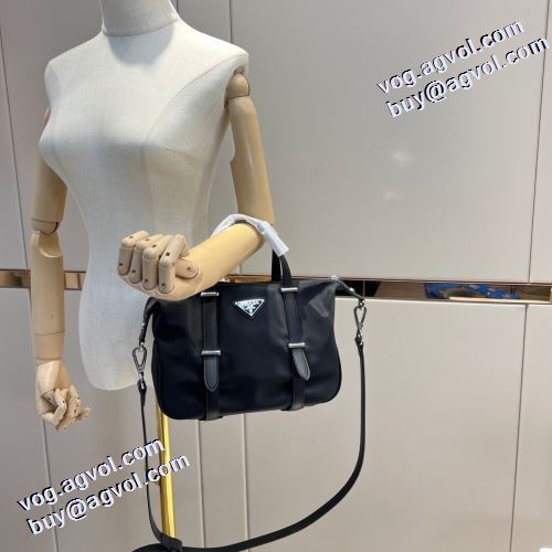 活躍のバッグ 2021秋冬 プラダ PRADA 斜め掛けバッグ ショルダー 調節可能 プラダブランド コピー