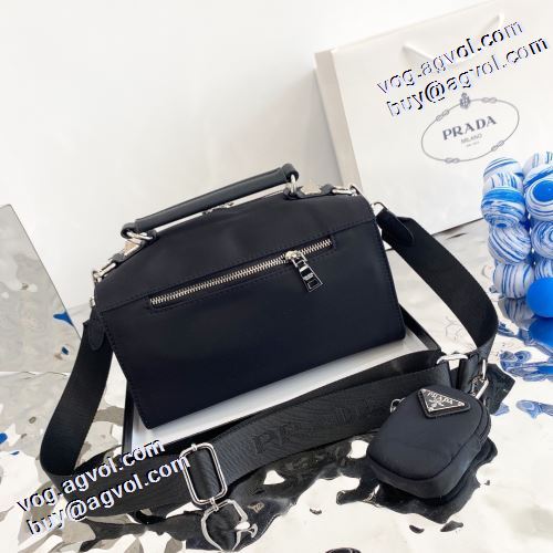 2021秋冬 プラダ PRADA 最安値に挑戦 ダブルファスナー使用 プラダブランド コピー 手持ち&ショルダー掛け バックインバック 収納 気軽に持てる