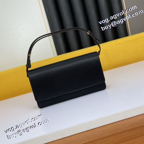 プラダコピー 先行販売 2021秋冬 プラダ PRADA ハンドバッグ ファスナーポケット付 高級本革 スーツにぴったり