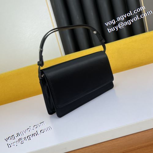 プラダコピー 先行販売 2021秋冬 プラダ PRADA ハンドバッグ ファスナーポケット付 高級本革 スーツにぴったり