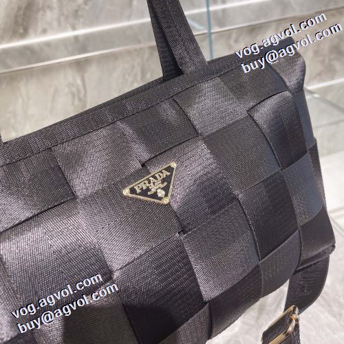 2021秋冬 プラダ PRADA 個性的 手持ち&ショルダー掛け エピ?光料 シンプルな外観 抜群の収納力 プラダスーパーコピー 激安 
