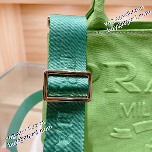 2021秋冬 プラダ PRADA 5色可選 手持ち&ショルダー掛け 人気 ランキング 活躍のバッグ 非凡な容量 綺麗に決まるフォルム プラダブランドスーパーコピー