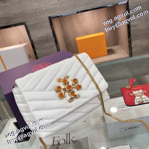 ショルダーバッグ 3色可選 2021秋冬 トリー バーチスーパーコピー 通勤 出張 旅行 トリー バーチ Tory Burch デザイン性の高い