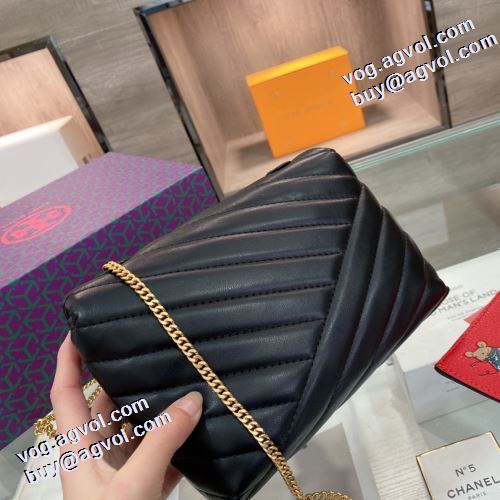 ショルダーバッグ 3色可選 2021秋冬 トリー バーチスーパーコピー 通勤 出張 旅行 トリー バーチ Tory Burch デザイン性の高い