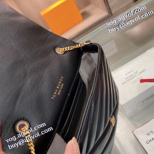 ショルダーバッグ 3色可選 2021秋冬 トリー バーチスーパーコピー 通勤 出張 旅行 トリー バーチ Tory Burch デザイン性の高い