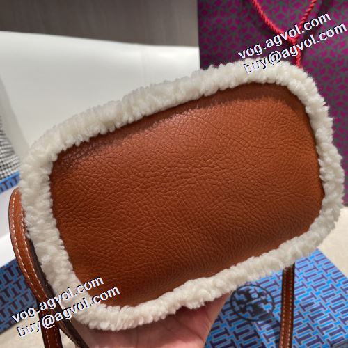 ファッション 人気 斜め掛けバッグ 2色可選 2021秋冬 トリー バーチ Tory Burch トリー バーチコピー ブランド 活躍のバッグ