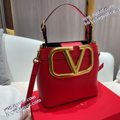 2021秋冬 ヴァレンティノコピーブランド 4色可選 ヴァレンティノ VALENTINO 手持ち&ショルダー掛け 選べる極上 シンプル＋多機能