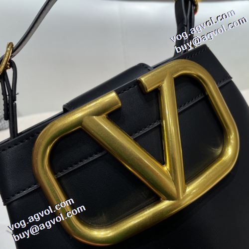 2021秋冬 ヴァレンティノコピーブランド 4色可選 ヴァレンティノ VALENTINO 手持ち&ショルダー掛け 選べる極上 シンプル＋多機能