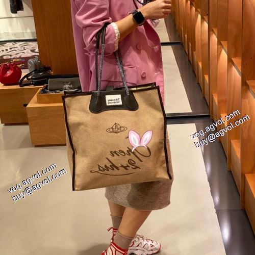 ヴィヴィアン ウエストウッド VIVIENNE WESTWOOD シンプル＋多機能 2色可選 ウエストウッド コピー ブランド 実用性に溢れるアイテム デニム 2021秋冬 トートバッグ 非凡な容量