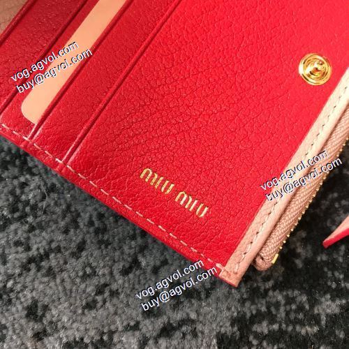 2021春夏 ミュウミュウ MIUMIU 2色可選 レディース財布 MIUMIUブランド 偽物 通販 最安値に挑戦 
