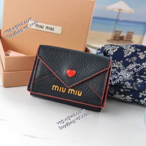 4色可選 人気販売中 2021春夏 MIUMIUスーパーコピー 激安 ミュウミュウ MIUMIU レディース財布