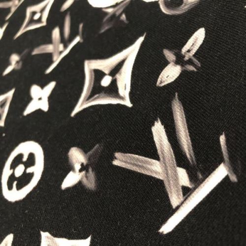 秋着用 利便性に優れ 2021秋冬 プリントパーカ ルイ ヴィトン LOUIS VUITTON ルイ ヴィトンスーパーコピー プルオーバーパーカー 程よい厚み