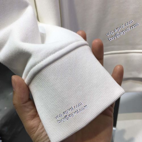 お洒落に魅せる 2021秋冬 ジップパーカー アルマーニ コピーブランド ARMANI セットアップ上下