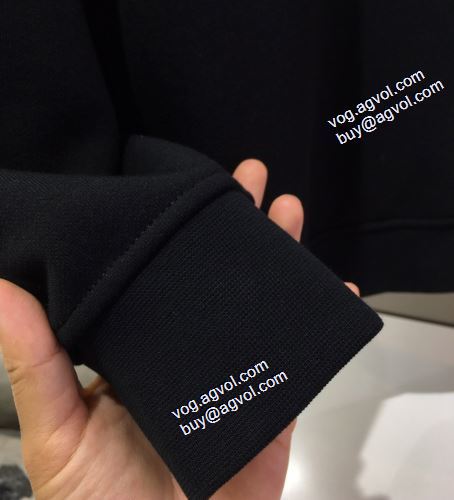 2021秋冬 プリントパーカ 秋着用 アルマーニ ブランドスーパーコピー ARMANI ジャージセット 人気商品登場