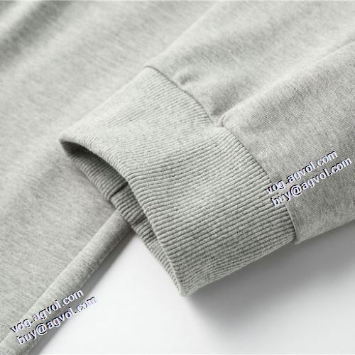 2021秋冬 アルマーニ ARMANI アルマーニコピー 完売必至の人気モデルをご紹介 おしゃれな装い セットアップ上下 3色可選