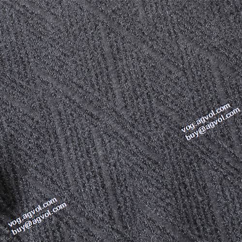 可愛く上品な雰囲気 2021秋冬 アルマーニ ARMANI アルマーニブランド 偽物 通販 ダメージジャケット ハリのある