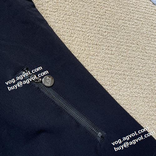 2021秋冬 アルマーニ ARMANI ブルゾン 完成度の高い逸品 アルマーニコピーブランド フード付きコート シンプルなデザイン