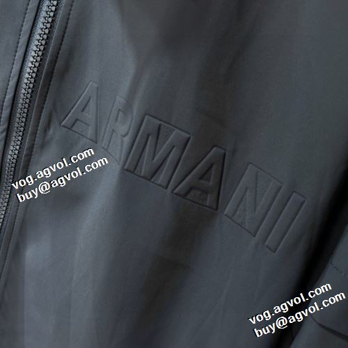 利便性に優れ アルマーニスーパーコピー ブルゾン 首胸ロゴ シンプルなデザイン 2022新作 アルマーニ ARMANI 2色可選