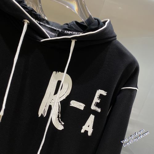 アルマーニ ARMANI 程よい厚み セットアップ上下 海外限定ライン アルマーニコピー ブランド 2022早春 帽子付き オリジナルプリント