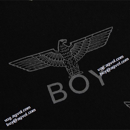 秋の定番 2021秋冬 ボーイロンドン BOY LONDON シックスタイルに活躍 パーカー ボーイロンドンブランド 偽物 通販 ロゴパーカー