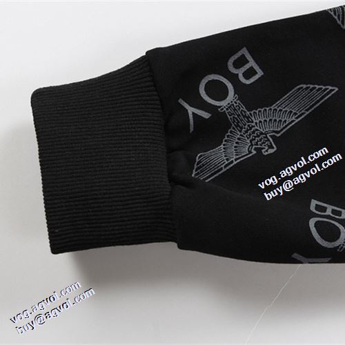 秋の定番 2021秋冬 ボーイロンドン BOY LONDON シックスタイルに活躍 パーカー ボーイロンドンブランド 偽物 通販 ロゴパーカー