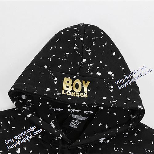プリントパーカ 2021秋冬 ボーイロンドンブランド コピー 人目を惹くデザイン ボーイロンドン BOY LONDON パーカー 2色可選