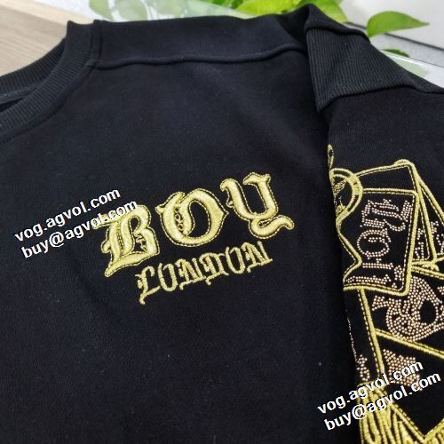 魅力ファッション ボーイロンドンコピー ブランド プルオーバーパーカー 2021秋冬 ボーイロンドン BOY LONDON ロゴパーカー 程よい厚み