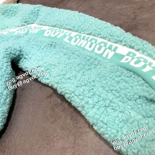 2021秋冬 ボーイロンドン BOY LONDON ボーイロンドンスーパーコピー 高級感ある パーカー ロゴパーカー 人目を惹くデザイン