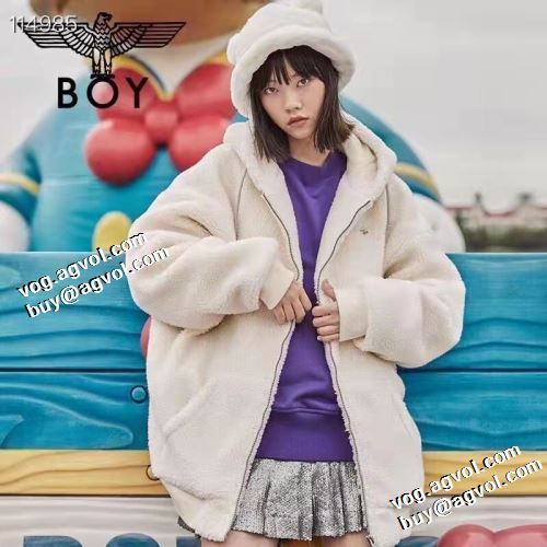 ボーイロンドン BOY LONDON 人目を惹くデザイン 可愛い見た目 ジャケット 2色可選 ボーイロンドンコピー 2022早春 ロングコート