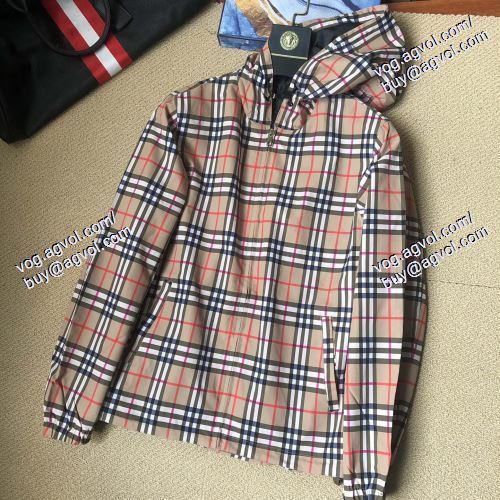  BURBERRYコピー    満足できるコート   高級感ある   バーバリー BURBERRY   2021春夏 