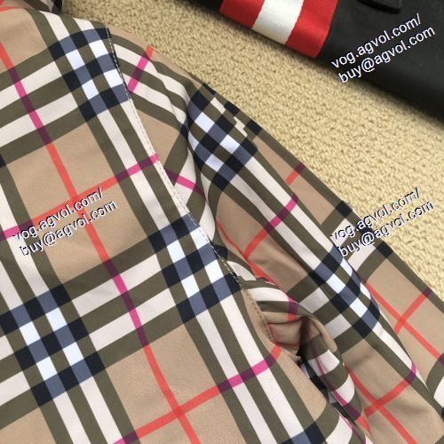  BURBERRYコピー    満足できるコート   高級感ある   バーバリー BURBERRY   2021春夏 