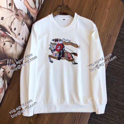 プルオーバーパーカー 2021秋冬 2色可選 バーバリーBURBERRY 早くも完売している バーバリースーパーコピー 大好評 