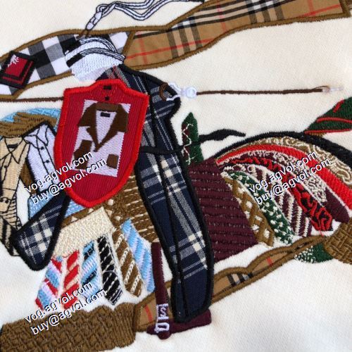 プルオーバーパーカー 2021秋冬 2色可選 バーバリーBURBERRY 早くも完売している バーバリースーパーコピー 大好評 