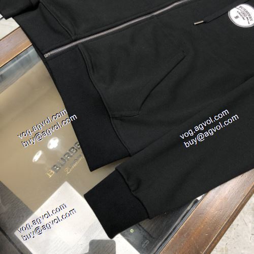 2021秋冬 バーバリーBURBERRY シックスタイルに活躍 フード付きコート バーバリーコピーブランド 軽量ジャケット フード付きコート 