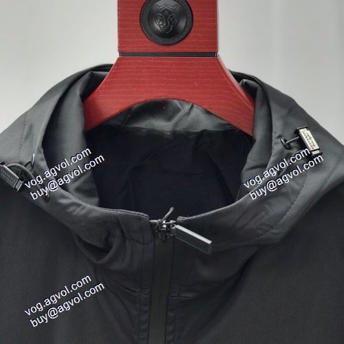 チノパン 狙える優秀アイテム エレガントコート バーバリースーパーコピー 激安 2021秋冬 バーバリーBURBERRY 艶やかなコート 