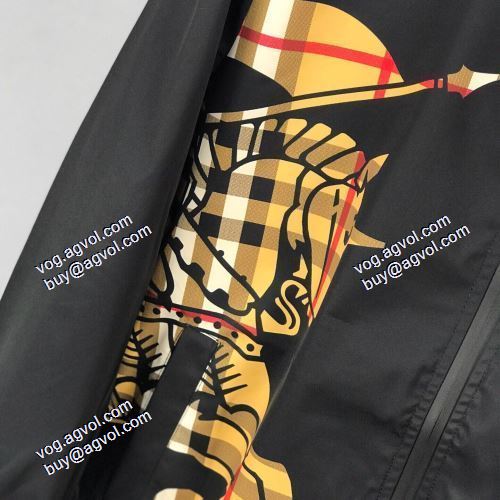 チノパン 狙える優秀アイテム エレガントコート バーバリースーパーコピー 激安 2021秋冬 バーバリーBURBERRY 艶やかなコート 