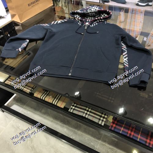 おしゃれな装い 人目を惹くデザイン（ 完成度の高い逸品 2色可選 フード付きコート バーバリーブランドコピー 2021秋冬 バーバリーBURBERRY