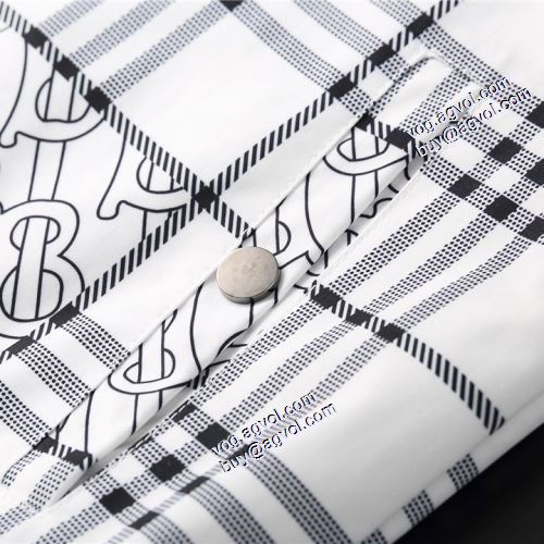 最安値に挑戦 2021秋冬 おしゃれな装い ブルゾン バーバリー BURBERRY 2色可選 しっかり暖かな感じ バーバリーブランド コピー