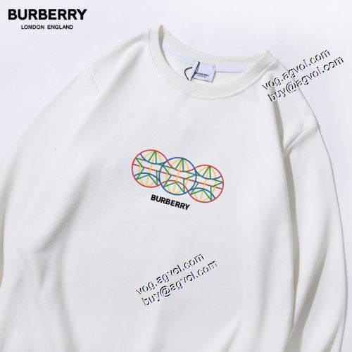 2021秋冬 バーバリー BURBERRY 程よい厚み 大絶賛の履き心地! プルオーバーパーカー 2色可選 バーバリーコピー ブランド