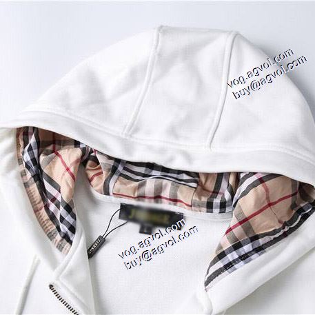 2色可選 バーバリー偽物ブランド セットアップ上下 2021秋冬 バーバリー BURBERRY 今買い◎得 楽に着用出来る