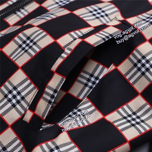 お洒落に魅せる 2021秋冬 バーバリースーパーコピー バーバリー BURBERRY 大花プリント ジャケット