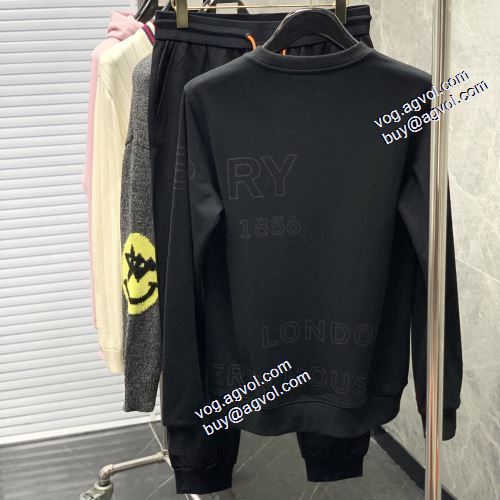 バーバリーブランドスーパーコピー 2021秋冬 ロゴパーカー プルオーバーパーカー バーバリー BURBERRY ポップ