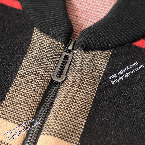 2021秋冬 バーバリースーパーコピー 秋着用 セーター バーバリー BURBERRY 上品な輝きを放つ形 ブルゾン ビンテージ感ある