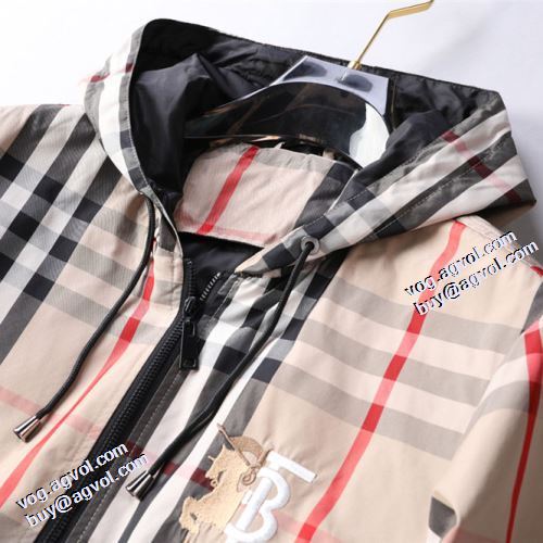 バーバリー BURBERRY チェック柄 バーバリーコピー 2021秋冬 耐久性のある ジャケット 防寒機能ある フード付きコート