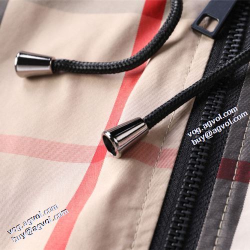 バーバリー BURBERRY チェック柄 バーバリーコピー 2021秋冬 耐久性のある ジャケット 防寒機能ある フード付きコート